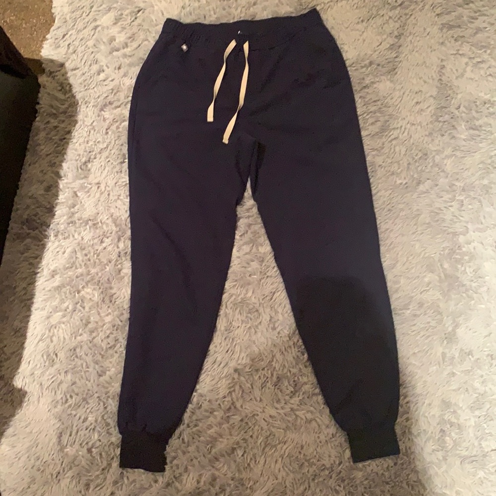 FIGS joggers- Navy Medium, Like New